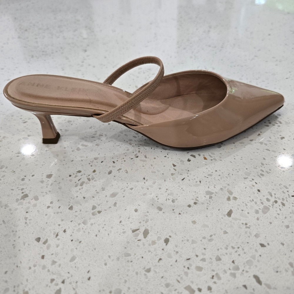 Anne Klein iFlex Nude Patent Pointed Toe Kitten Heel Mules Womens Size 8.5 - Picture 5 of 11